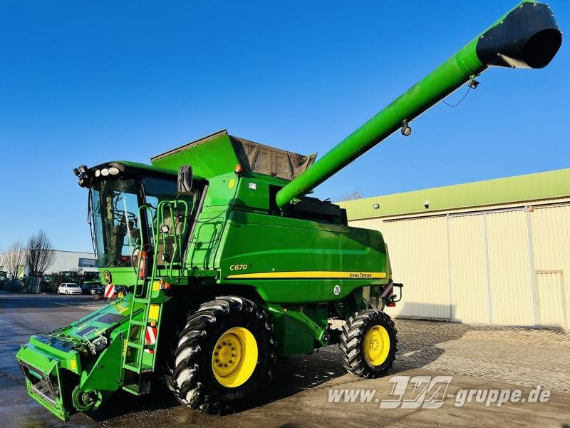 John Deere C670 - Moissonneuse-batteuse: photos 1 John Deere C670 - Moissonneuse-batteuse: photos 1