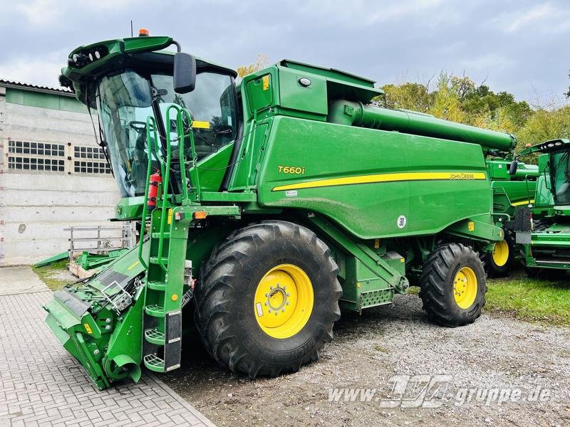 John Deere T660 - Moissonneuse-batteuse: photos 1 John Deere T660 - Moissonneuse-batteuse: photos 1