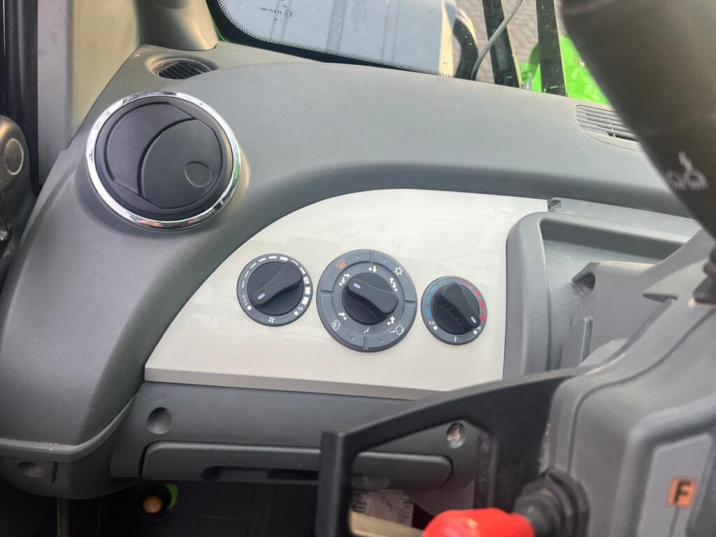 MERLO 65.9 TF - Chariot télescopique: photos 5 MERLO 65.9 TF - Chariot télescopique: photos 5