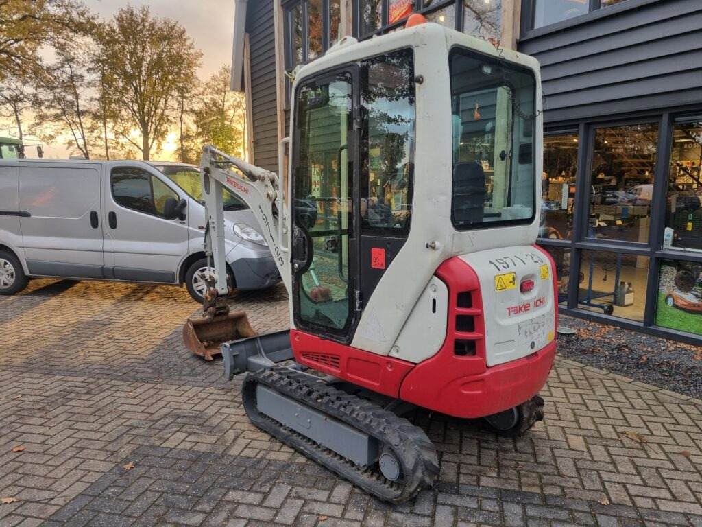 TAKEUCHI TB216 minidigger - Mini pelle: photos 3 TAKEUCHI TB216 minidigger - Mini pelle: photos 3