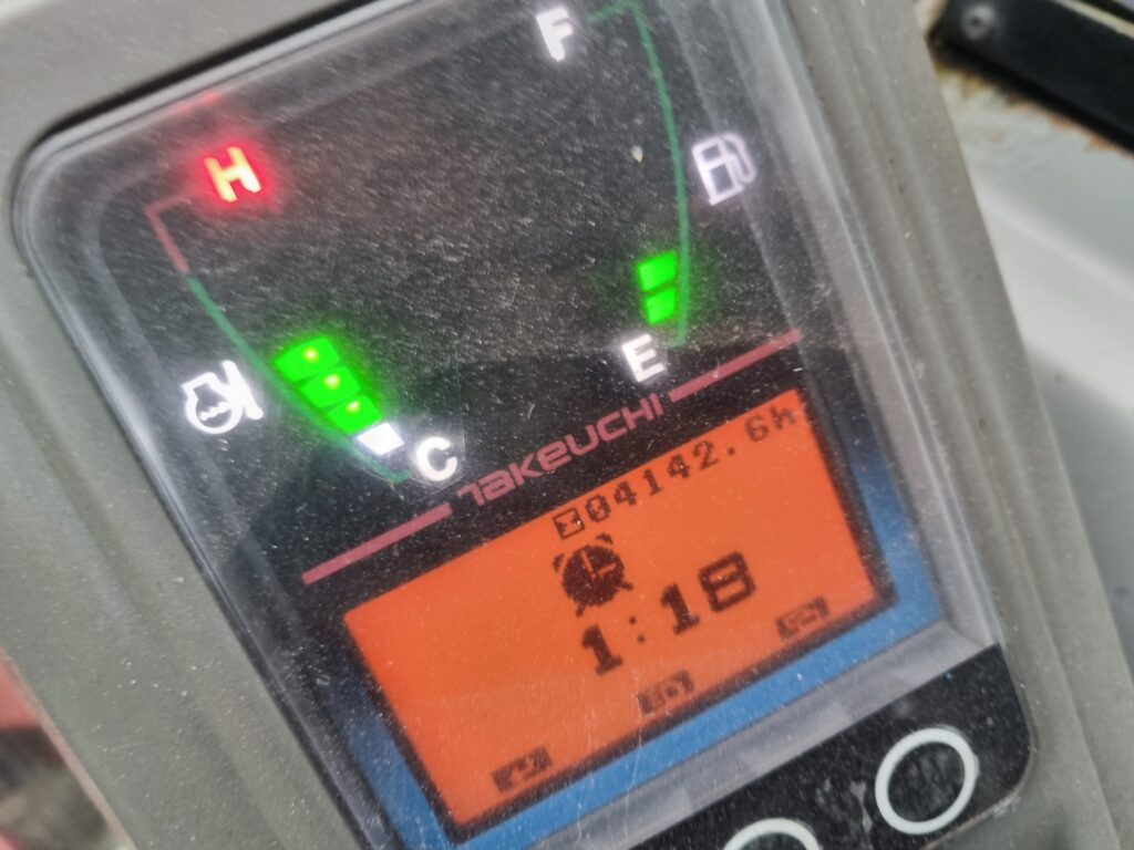 Mini pelle TAKEUCHI TB216 minidigger: photos 10