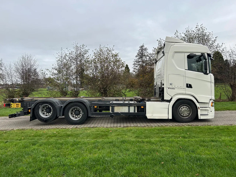 Scania 590S V8 NGS | 6x2 NB | FULL AIR | 10 WHEEL BOUGY - Camion porte-conteneur/ Caisse mobile: photos 5 Scania 590S V8 NGS | 6x2 NB | FULL AIR | 10 WHEEL BOUGY - Camion porte-conteneur/ Caisse mobile: photos 5