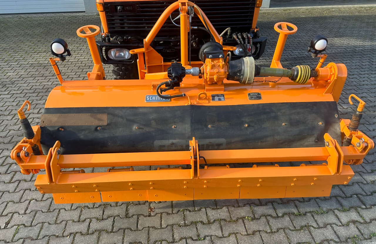 Unimog Frontanbaukehrbesen Schmidt VKS4.2 - Brosse: photos 1 Unimog Frontanbaukehrbesen Schmidt VKS4.2 - Brosse: photos 1