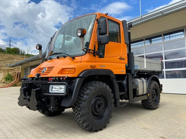Unimog 300 - U300 405 28539 mit Wandlerkupplung Me - Véhicule de voirie/ Spécial: photos 3 Unimog 300 - U300 405 28539 mit Wandlerkupplung Me - Véhicule de voirie/ Spécial: photos 3
