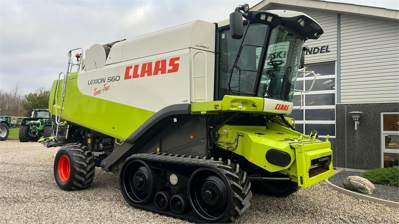 Moissonneuse-batteuse Claas LEXION 560 Med ny bælter og 4wd: photos 21