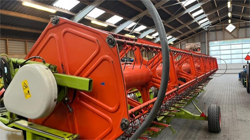 Moissonneuse-batteuse Claas LEXION 560 Med ny bælter og 4wd: photos 11