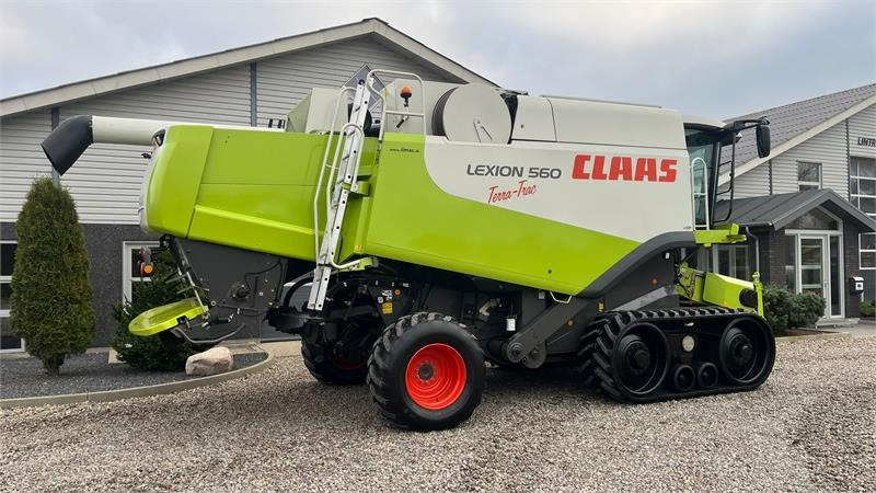 Moissonneuse-batteuse Claas LEXION 560 Med ny bælter og 4wd: photos 18