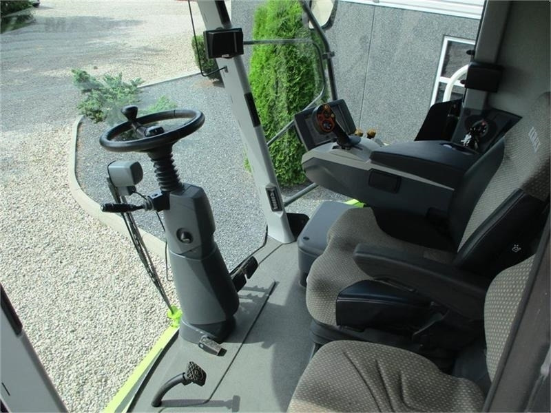 Claas LEXION 750 Gårdmaskine med kun 1480timer og V900 s - Moissonneuse-batteuse: photos 4 Claas LEXION 750 Gårdmaskine med kun 1480timer og V900 s - Moissonneuse-batteuse: photos 4