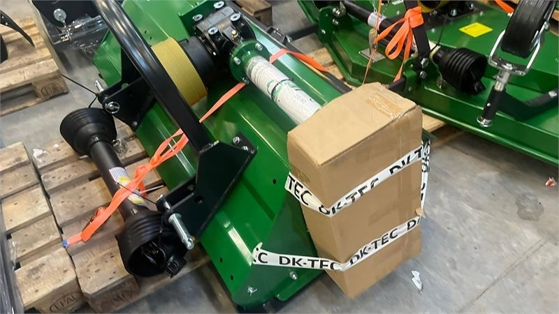 Dk-Tec EFGC175D Slagleklipper med fast tårn og oplukkelig - Faucheuse: photos 2 Dk-Tec EFGC175D Slagleklipper med fast tårn og oplukkelig - Faucheuse: photos 2