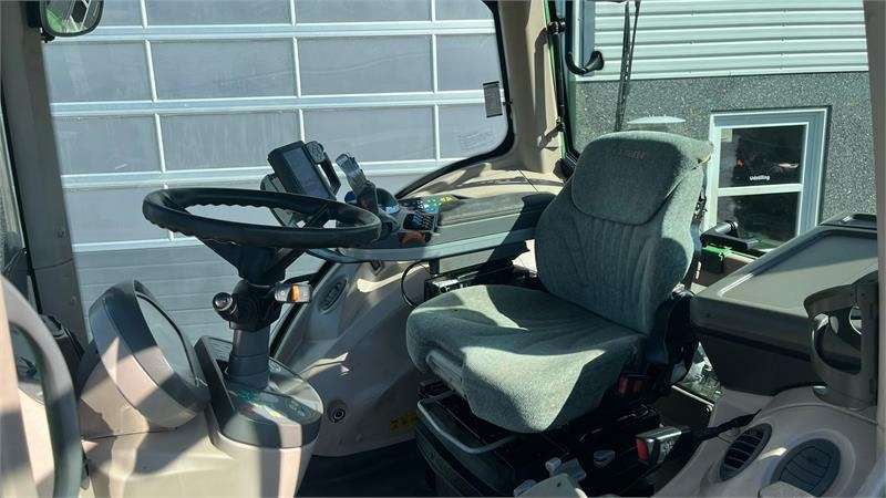 Tracteur agricole Fendt 828 Profi model. Meget flot traktor med nye fordæ: photos 6