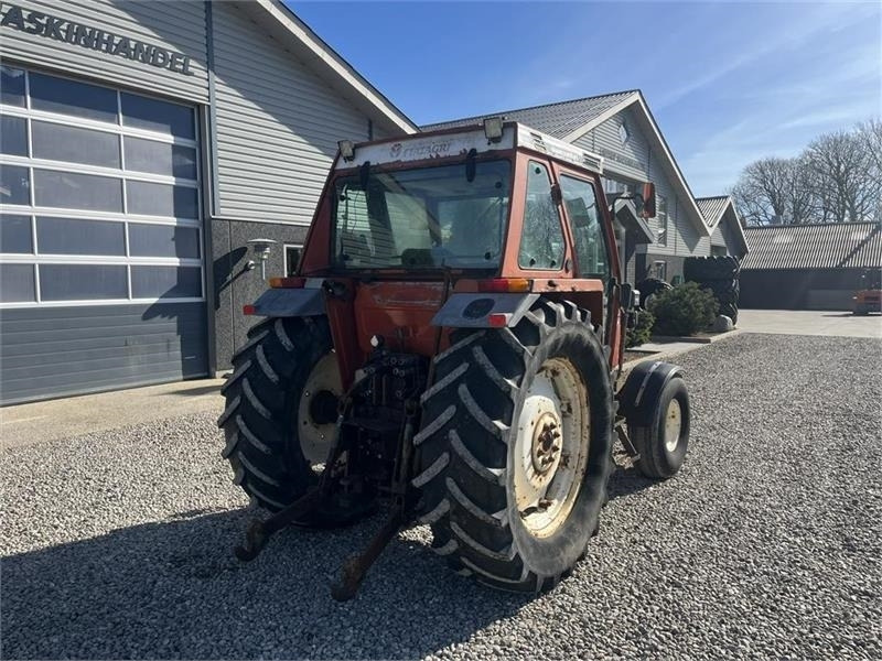 Tracteur agricole Fiat 85-90 TURBO Super Comfort: photos 12