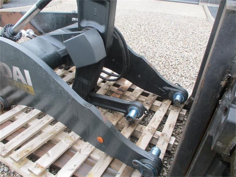 Hyundai HL955 A XT lang arm - Flèche pour Chargeuse sur pneus: photos 2 Hyundai HL955 A XT lang arm - Flèche pour Chargeuse sur pneus: photos 2
