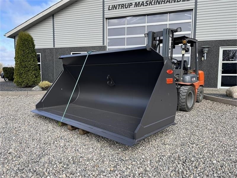 JST Skovl 3.4m3 med volvoskifte og 3m bred. NY SKOVL. - Godet pour Engins de chantier: photos 1 JST Skovl 3.4m3 med volvoskifte og 3m bred. NY SKOVL. - Godet pour Engins de chantier: photos 1