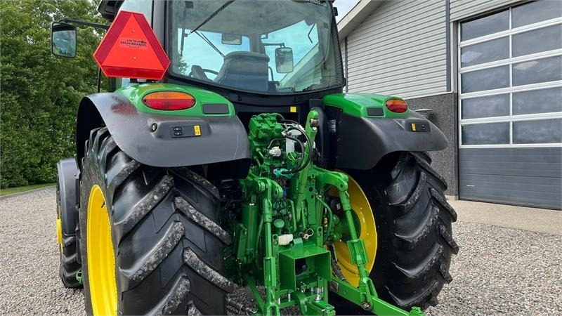 John Deere 6135R Krybegear, frontlift, TLS Affjedret foraksel - Tracteur agricole: photos 3 John Deere 6135R Krybegear, frontlift, TLS Affjedret foraksel - Tracteur agricole: photos 3