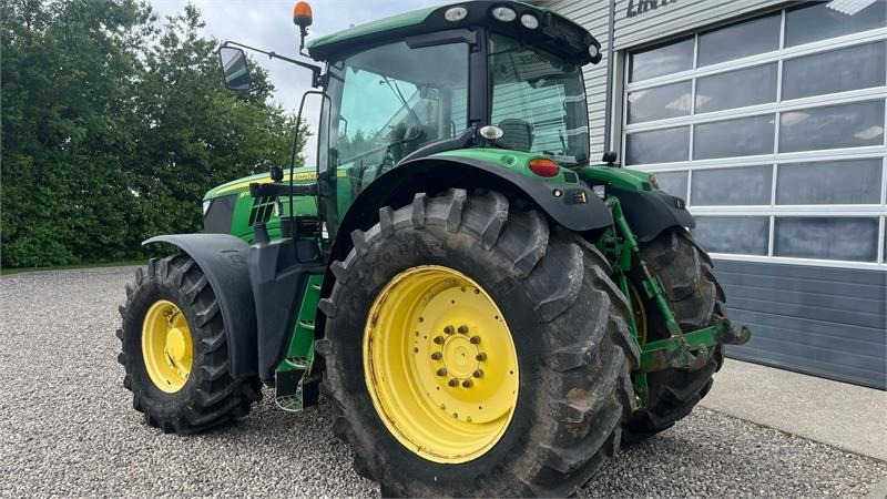 John Deere 6170R AutoPower med frontlift - Tracteur agricole: photos 3 John Deere 6170R AutoPower med frontlift - Tracteur agricole: photos 3