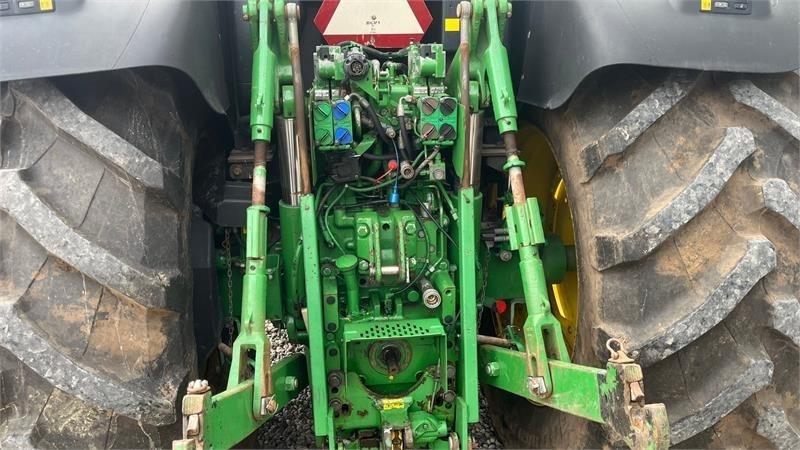 John Deere 6170R AutoPower med frontlift - Tracteur agricole: photos 5 John Deere 6170R AutoPower med frontlift - Tracteur agricole: photos 5