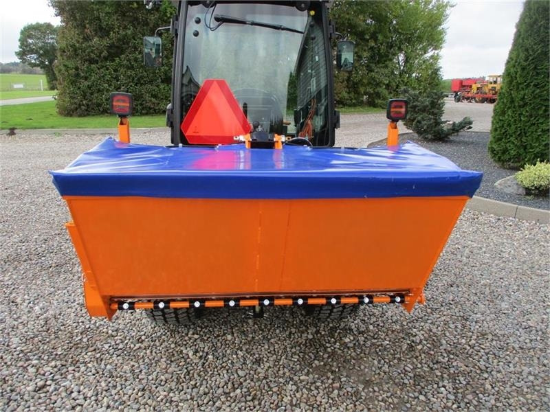 Limas SSP140 Selvlæssende og med lys - Epandeur de sable pour Véhicule de voirie/ Spécial: photos 5 Limas SSP140 Selvlæssende og med lys - Epandeur de sable pour Véhicule de voirie/ Spécial: photos 5