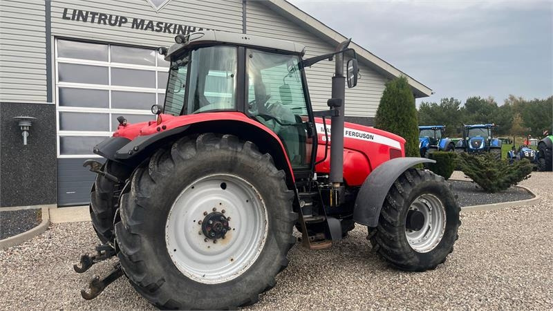 Crédit-bail de Massey Ferguson 6490 Dyna 6 med frontlift  Massey Ferguson 6490 Dyna 6 med frontlift: photos 14 Crédit-bail de Massey Ferguson 6490 Dyna 6 med frontlift  Massey Ferguson 6490 Dyna 6 med frontlift: photos 14