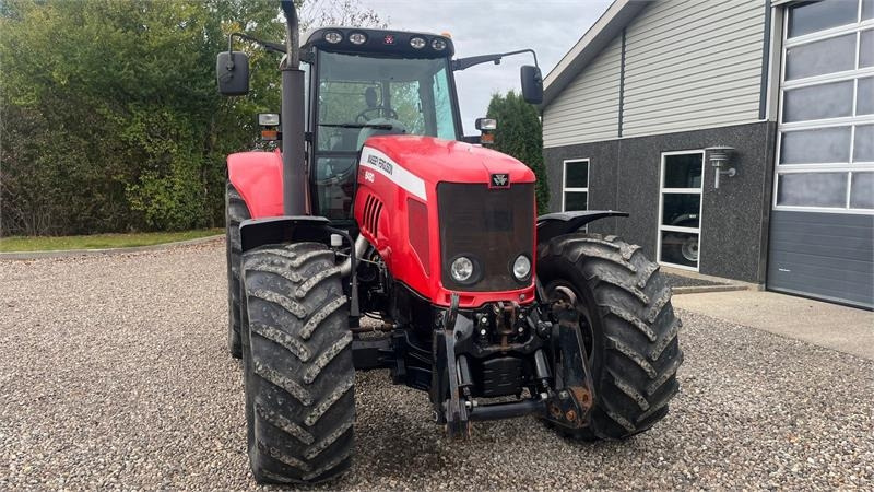 Crédit-bail de Massey Ferguson 6490 Dyna 6 med frontlift  Massey Ferguson 6490 Dyna 6 med frontlift: photos 19 Crédit-bail de Massey Ferguson 6490 Dyna 6 med frontlift  Massey Ferguson 6490 Dyna 6 med frontlift: photos 19