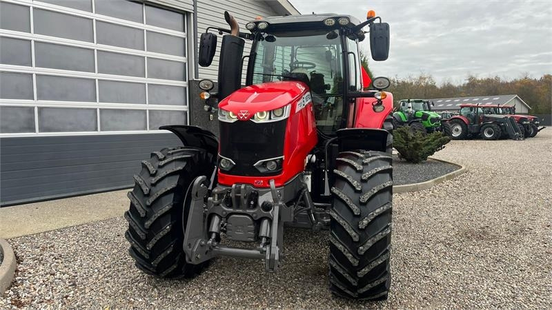 Massey Ferguson 7726 S DynaVT Med frontlift - Tracteur agricole: photos 4 Massey Ferguson 7726 S DynaVT Med frontlift - Tracteur agricole: photos 4