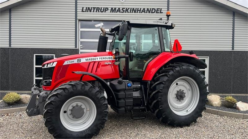 Massey Ferguson 7726 S DynaVT Med frontlift - Tracteur agricole: photos 1 Massey Ferguson 7726 S DynaVT Med frontlift - Tracteur agricole: photos 1