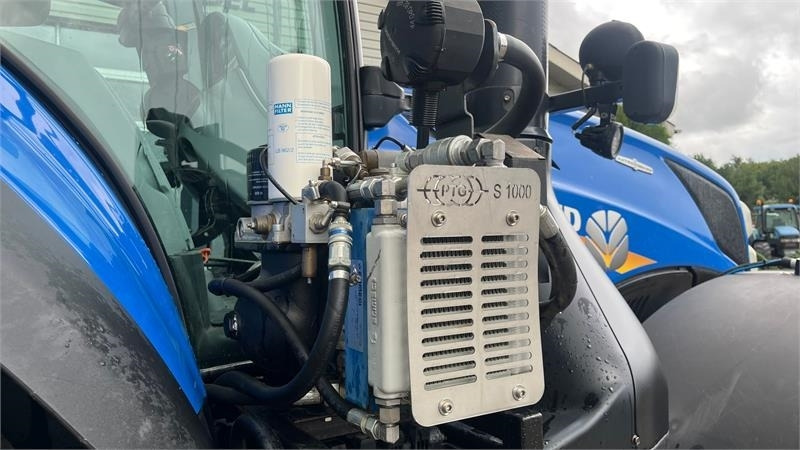 New Holland T7.290 HD Med frontlift - Tracteur agricole: photos 5 New Holland T7.290 HD Med frontlift - Tracteur agricole: photos 5