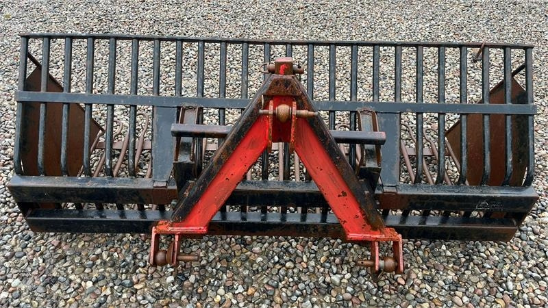 - - - Roeskovl / Stengreb Med A-ramme ophæng - Godet pour chargeur: photos 4 - - - Roeskovl / Stengreb Med A-ramme ophæng - Godet pour chargeur: photos 4