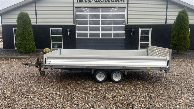 Selandia Maskintrailer med vip og rampe med hydrau - Remorque plateau: photos 1 Selandia Maskintrailer med vip og rampe med hydrau - Remorque plateau: photos 1