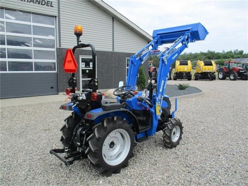 Tracteur communal Solis 26 Gearmaskine med servostyrring og fuldhydraulisk: photos 7