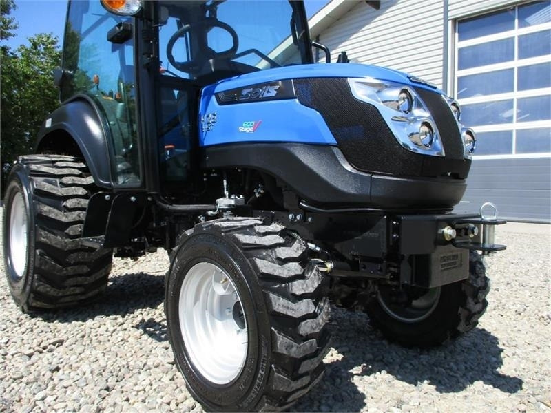 Solis 26 HST med kabine og Industrihjul - Tracteur agricole: photos 5 Solis 26 HST med kabine og Industrihjul - Tracteur agricole: photos 5