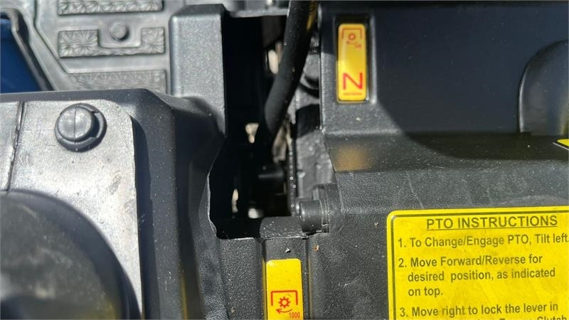 Solis S26 6+2 Gearmaskine med Servostyring og brede trak - Tracteur agricole: photos 3 Solis S26 6+2 Gearmaskine med Servostyring og brede trak - Tracteur agricole: photos 3