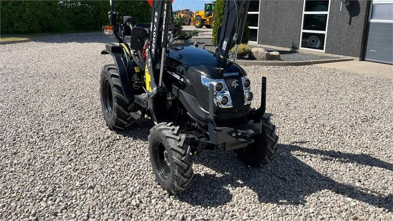 Solis S26 6+2 gearmaskine Limited Edition i sort med bre - Tracteur agricole: photos 4 Solis S26 6+2 gearmaskine Limited Edition i sort med bre - Tracteur agricole: photos 4
