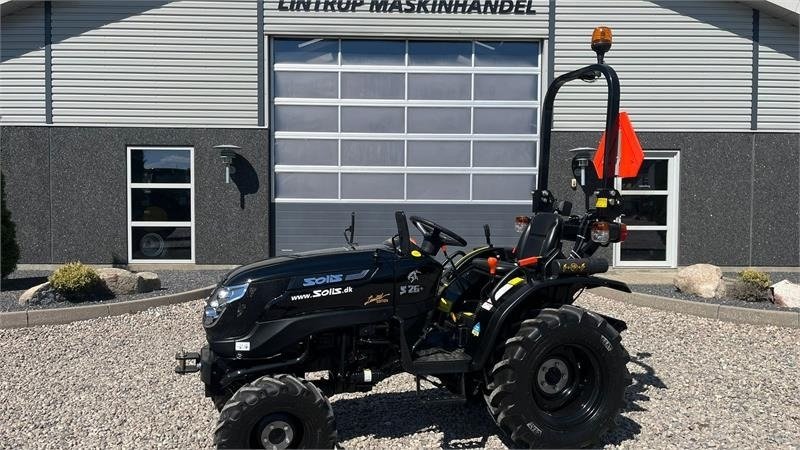 Solis S26 Limited Edition i sort 6+2 Gearmaskine med Ser - Tracteur agricole: photos 1 Solis S26 Limited Edition i sort 6+2 Gearmaskine med Ser - Tracteur agricole: photos 1