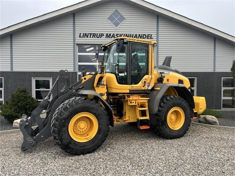Volvo L90H Dansk-maskine, med alt udstyr på. CDC, BSS, - Chargeuse sur pneus: photos 1 Volvo L90H Dansk-maskine, med alt udstyr på. CDC, BSS, - Chargeuse sur pneus: photos 1