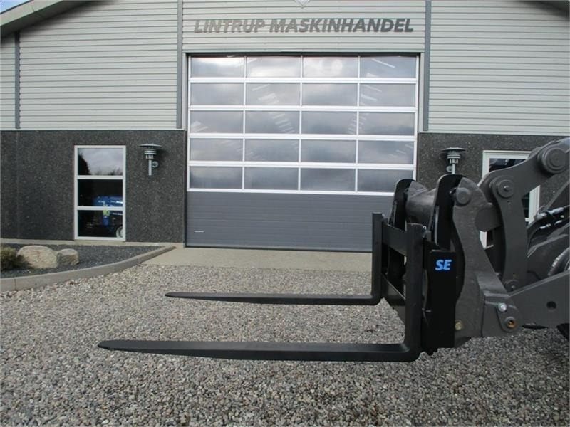 Chargeuse sur pneus Volvo Pallegafler 5ton 150cm smededegafler: photos 1