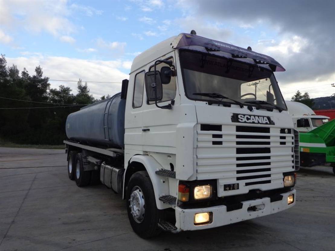 Camion citerne Scania R143-470 V8 SCANIA R143HL .470 (6X2) DIESEL/OIL TANK: photos 1