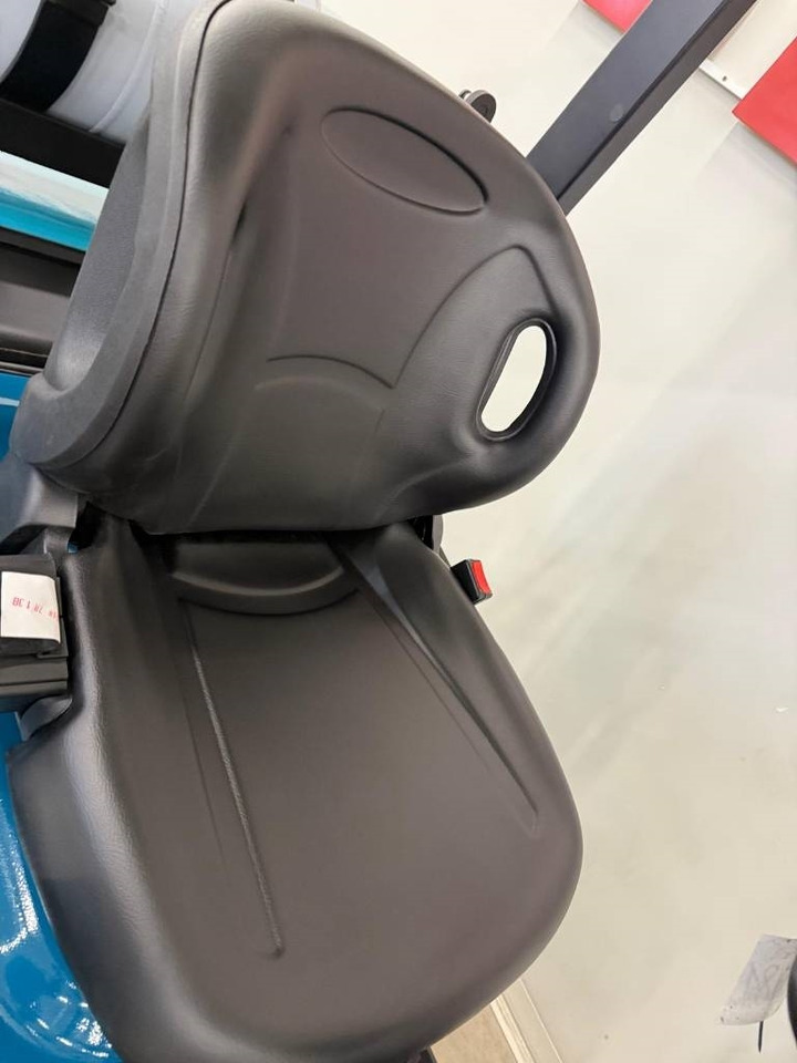 Sumitomo 10981 - 03-FL15PAXIII21D - Chariot élévateur à gaz: photos 5 Sumitomo 10981 - 03-FL15PAXIII21D - Chariot élévateur à gaz: photos 5