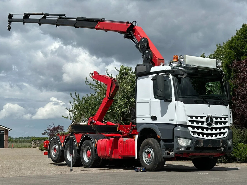 Mercedes-Benz Arocs 3251 8x4 TRIPLE!!26TM KRAAN/HAAK!!EURO6!!TOP! - Camion ampliroll, Camion grue: photos 1 Mercedes-Benz Arocs 3251 8x4 TRIPLE!!26TM KRAAN/HAAK!!EURO6!!TOP! - Camion ampliroll, Camion grue: photos 1