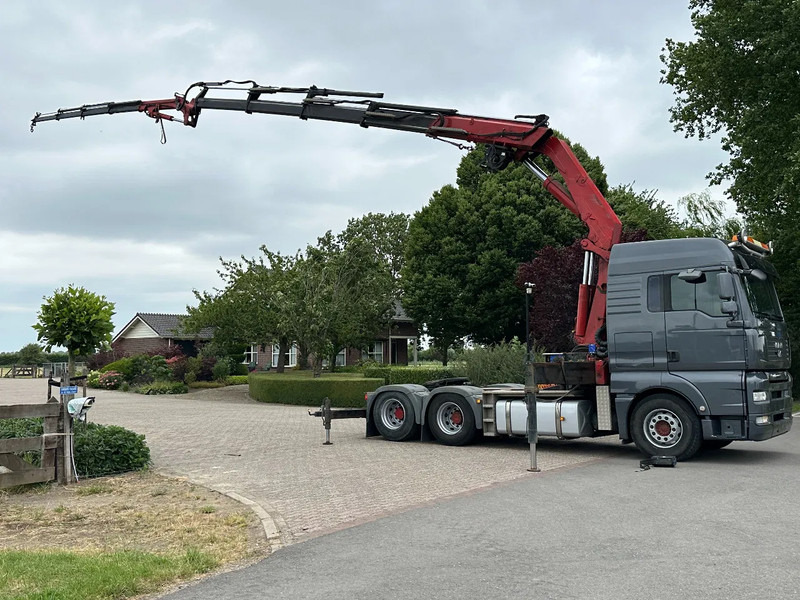 MAN TGA 28.480 6x2!! HMF 42tm/Flyjib /LIER/WINCH!! - Tracteur routier: photos 4 MAN TGA 28.480 6x2!! HMF 42tm/Flyjib /LIER/WINCH!! - Tracteur routier: photos 4