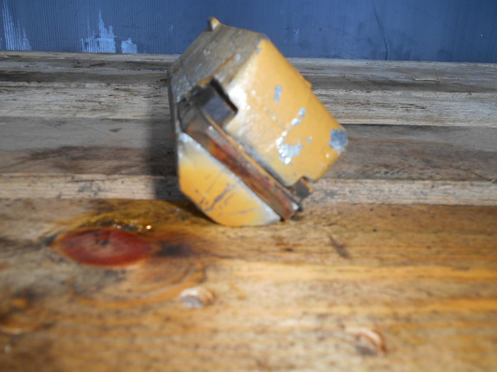 Esco TBP-12F - - Accessoire pour Engins de chantier: photos 3 Esco TBP-12F - - Accessoire pour Engins de chantier: photos 3