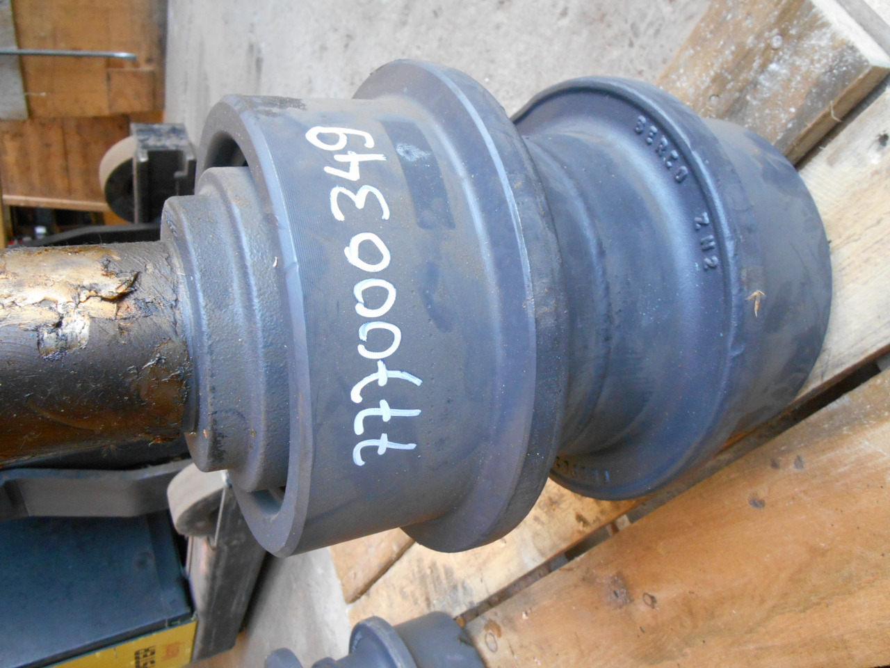 Berco 3675596 - 5415482 - Galet à chenilles pour Engins de chantier: photos 1 Berco 3675596 - 5415482 - Galet à chenilles pour Engins de chantier: photos 1