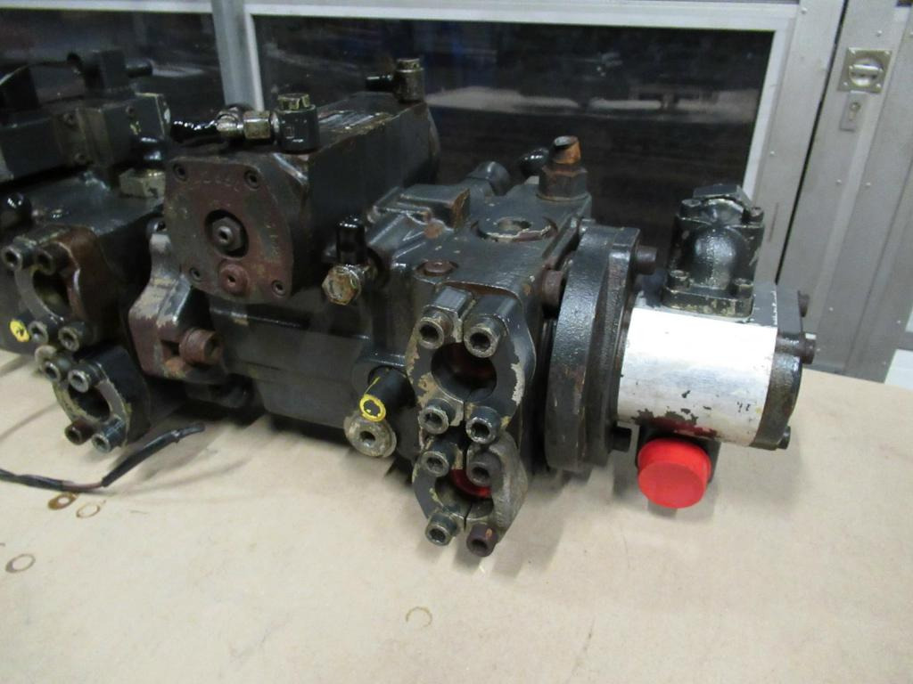 Bomag A4VG71DGDT1/32L-NSF10K021E-S - - Pompe hydraulique pour Engins de chantier: photos 5 Bomag A4VG71DGDT1/32L-NSF10K021E-S - - Pompe hydraulique pour Engins de chantier: photos 5