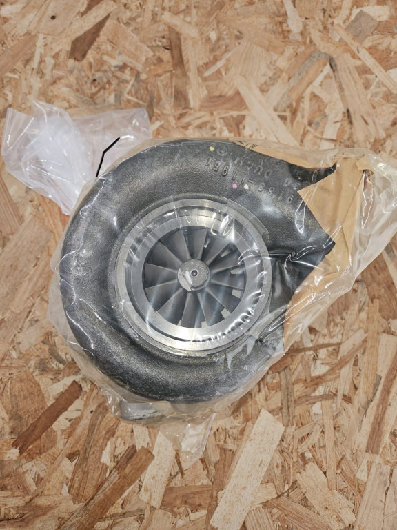 Case 84593946R - Turbocompresseur pour Engins de chantier: photos 1 Case 84593946R - Turbocompresseur pour Engins de chantier: photos 1