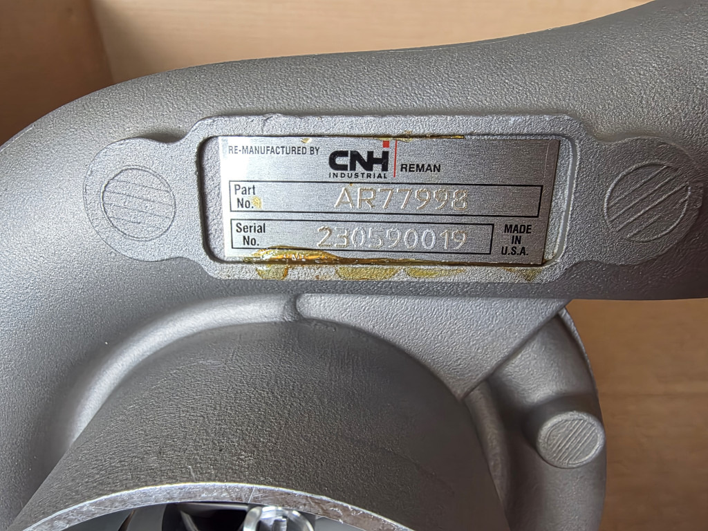 Case AR77998 - Turbocompresseur pour Engins de chantier: photos 3 Case AR77998 - Turbocompresseur pour Engins de chantier: photos 3