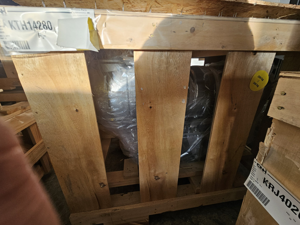 Case KTH14280 - 47921174 - Silencieux pour Engins de chantier: photos 3 Case KTH14280 - 47921174 - Silencieux pour Engins de chantier: photos 3