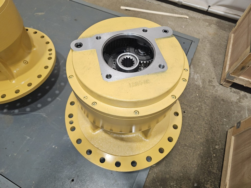 Caterpillar 5367288 - 5842586 - Essieu et pièces pour Engins de chantier: photos 3 Caterpillar 5367288 - 5842586 - Essieu et pièces pour Engins de chantier: photos 3