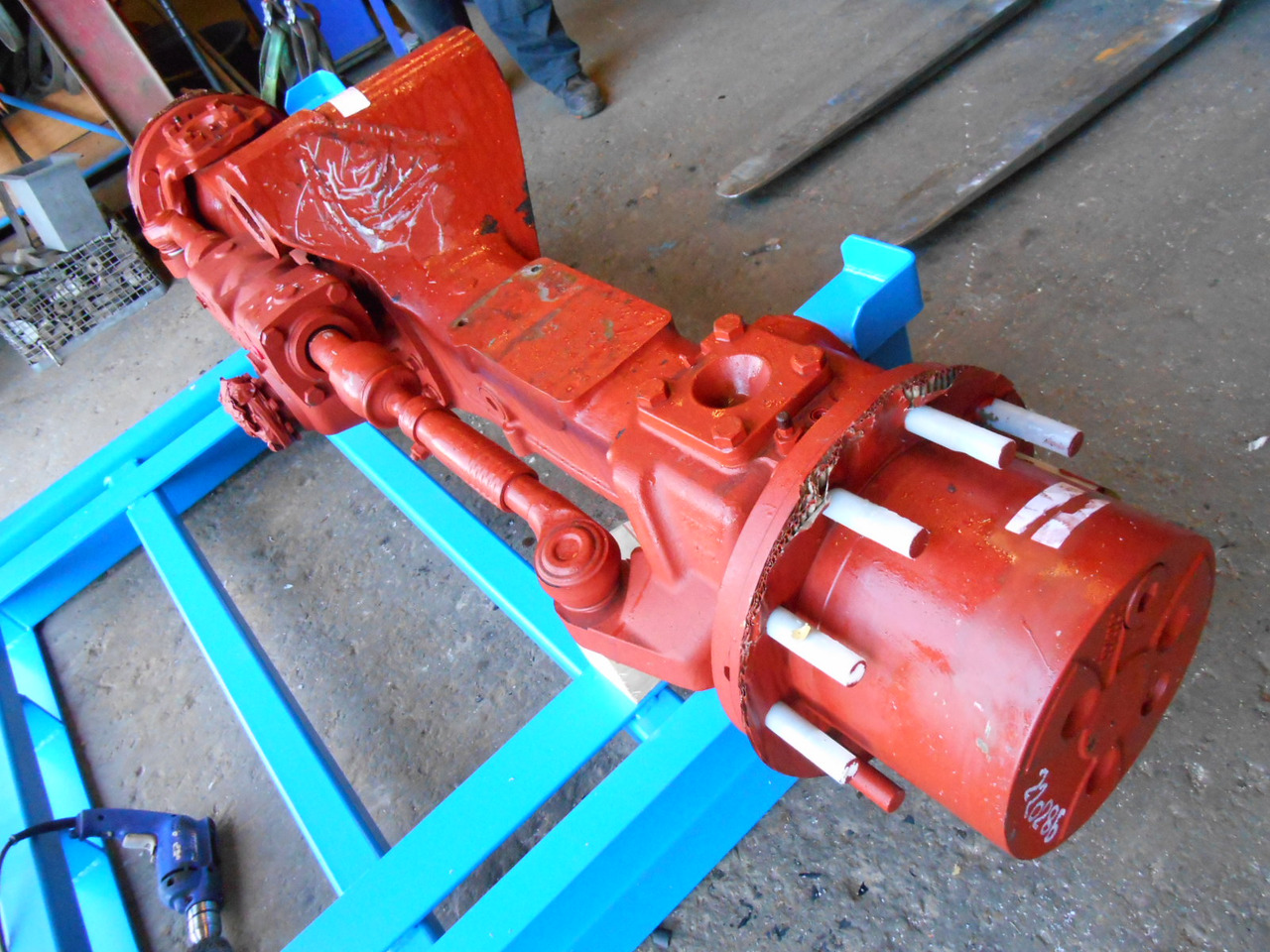 Doosan 1001040123 - 4472074052 - Essieu avant pour Engins de chantier: photos 1 Doosan 1001040123 - 4472074052 - Essieu avant pour Engins de chantier: photos 1