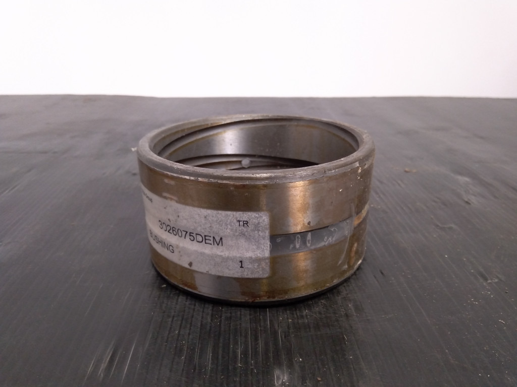 Hitachi 3026075 - - Pistons/ Anneaux/ Manchons pour Engins de chantier: photos 1 Hitachi 3026075 - - Pistons/ Anneaux/ Manchons pour Engins de chantier: photos 1