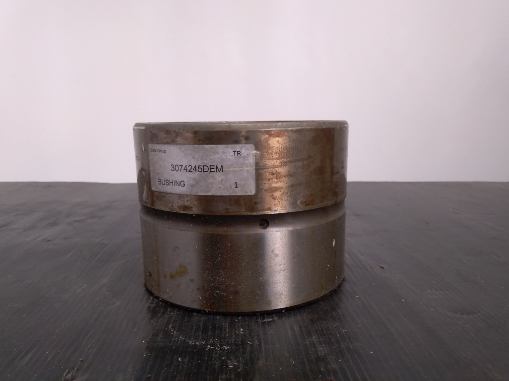 Hitachi 3074542 - - Pistons/ Anneaux/ Manchons pour Engins de chantier: photos 1 Hitachi 3074542 - - Pistons/ Anneaux/ Manchons pour Engins de chantier: photos 1