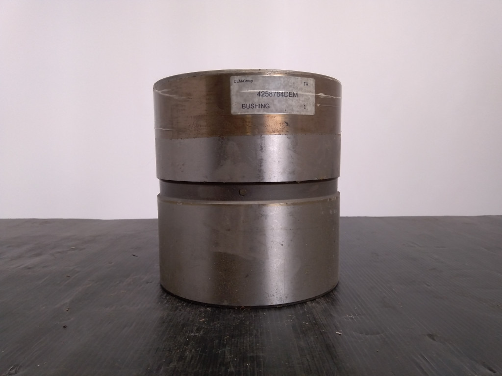 Hitachi 4258784 - - Pistons/ Anneaux/ Manchons pour Engins de chantier: photos 1 Hitachi 4258784 - - Pistons/ Anneaux/ Manchons pour Engins de chantier: photos 1